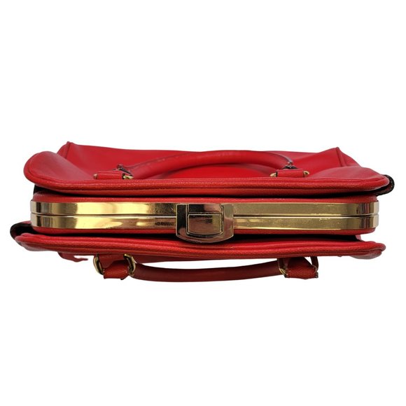 Vintage-Style Enzo Bertini Red Leather Shoulder Bag with Handles & Strap - Picture 9 of 11